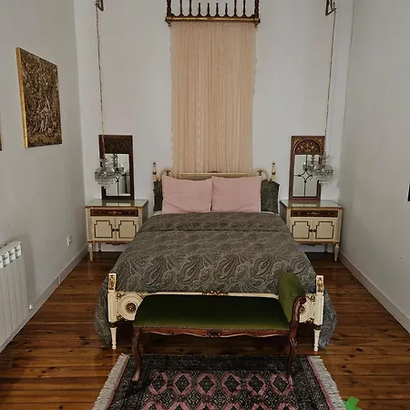 In - Beautiful And Large In The Centre Guest house *